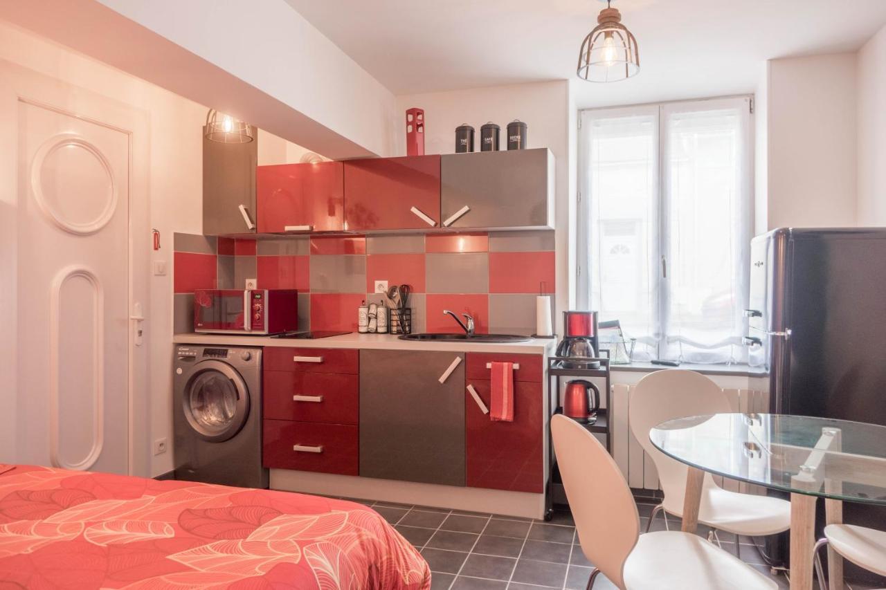 Studio Le Ligérien Saint-Denis-de lʼHôtel Exterior foto